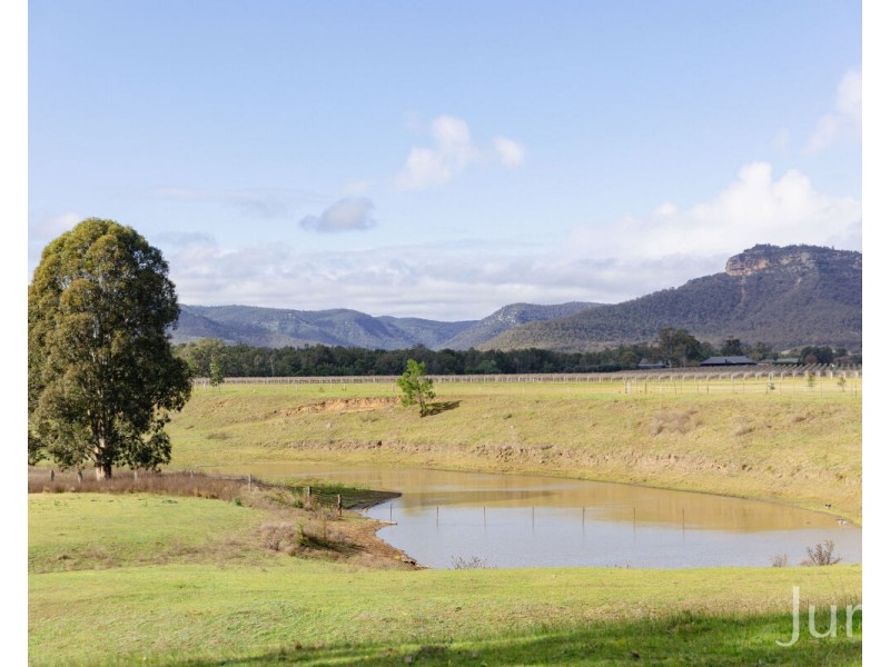 88 Hill Street, Broke NSW 2330