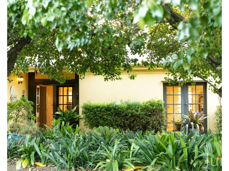 192 Wilderness Road, Lovedale NSW 2325