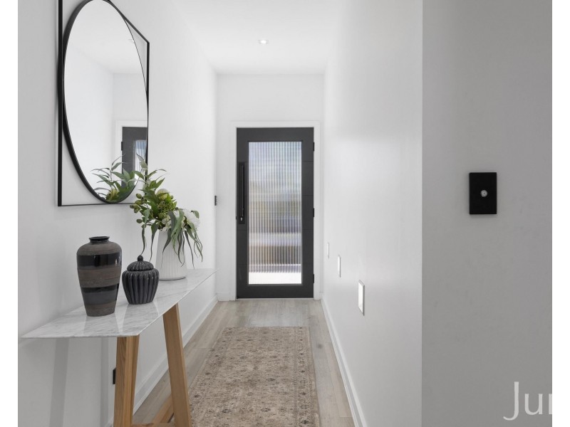 6 Haverty Avenue, North Rothbury NSW 2335