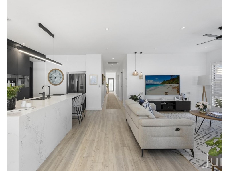 6 Haverty Avenue, North Rothbury NSW 2335