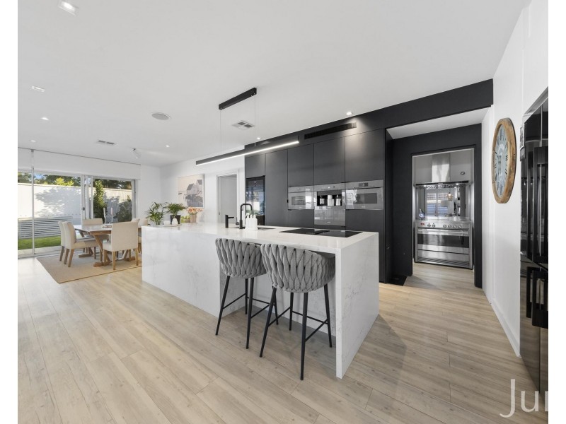 6 Haverty Avenue, North Rothbury NSW 2335