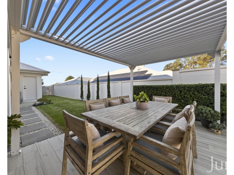 6 Haverty Avenue, North Rothbury NSW 2335