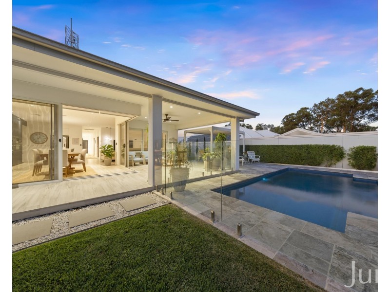 6 Haverty Avenue, North Rothbury NSW 2335