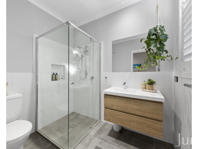 6 Haverty Avenue, North Rothbury NSW 2335