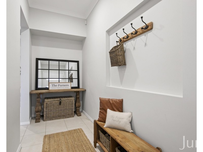 10 Amos Road, North Rothbury NSW 2335