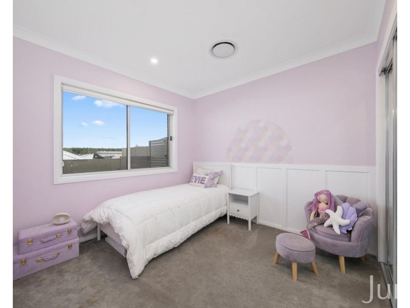 10 Amos Road, North Rothbury NSW 2335