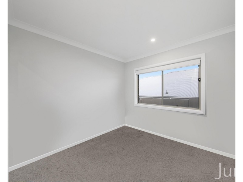 10 Amos Road, North Rothbury NSW 2335