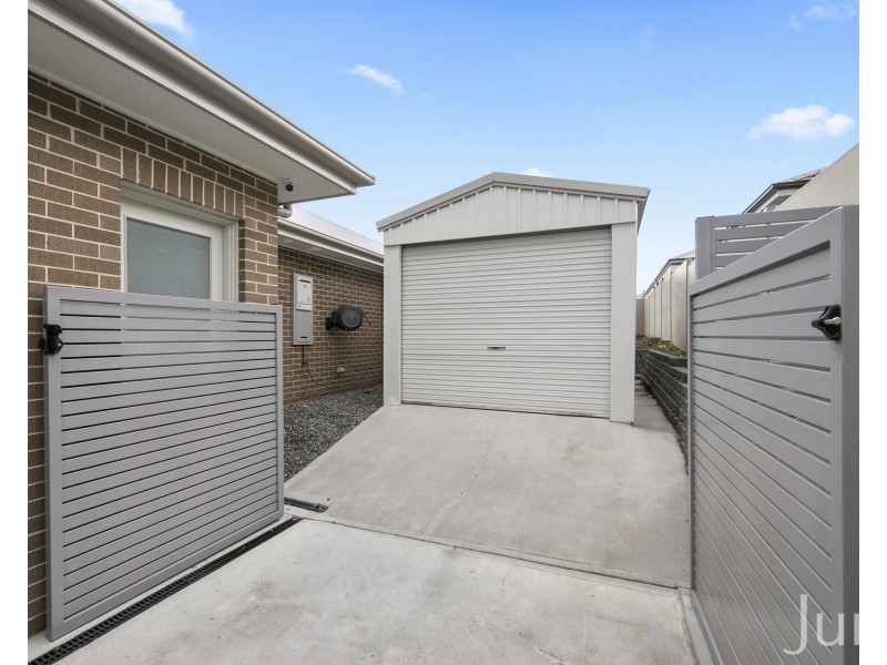 10 Amos Road, North Rothbury NSW 2335