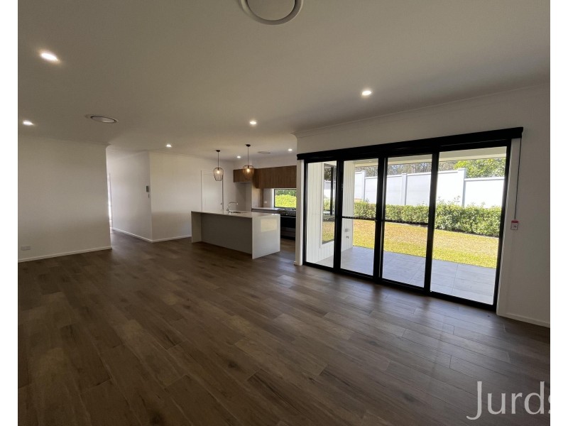 18 Peachy Avenue, North Rothbury NSW 2335