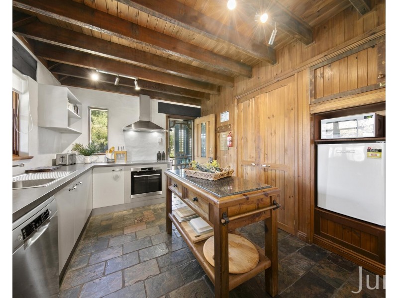 Bonn Abbey 25 Nelson Street, Broke NSW 2330