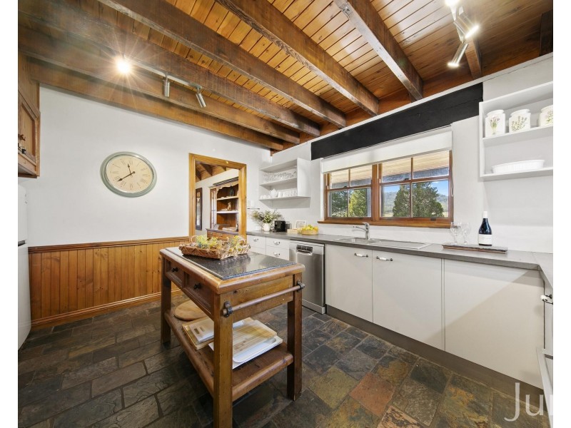 Bonn Abbey 25 Nelson Street, Broke NSW 2330