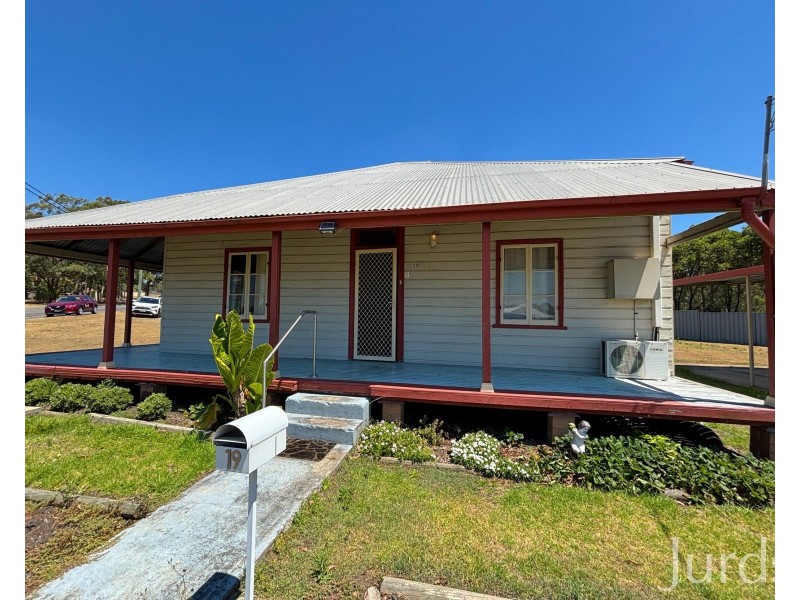 19 Lismore Street, Abermain NSW 2326