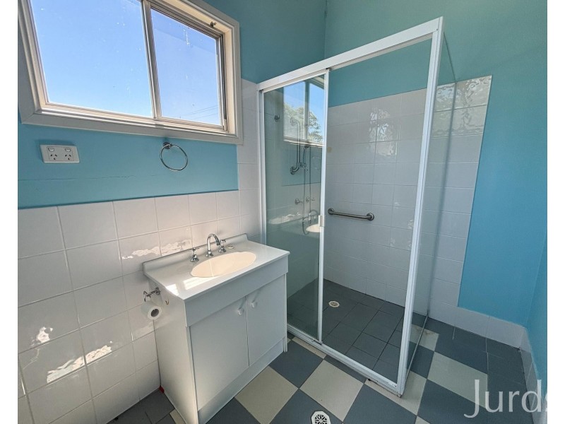 19 Lismore Street, Abermain NSW 2326