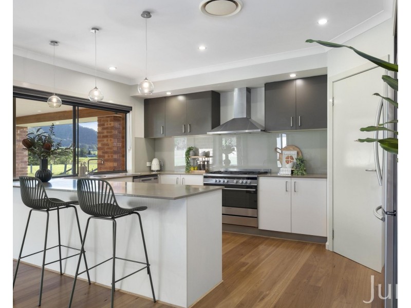 256 Mill Lane, Quorrobolong NSW 2325