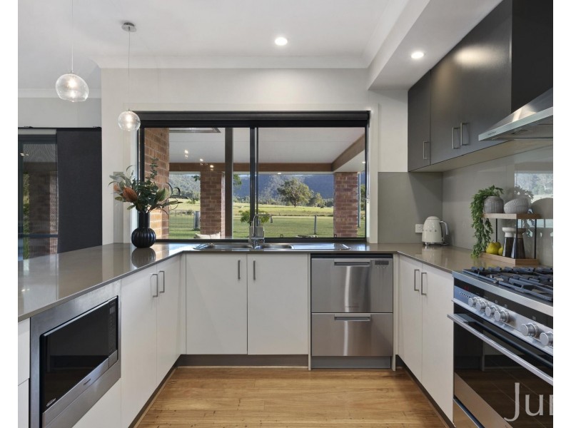 256 Mill Lane, Quorrobolong NSW 2325