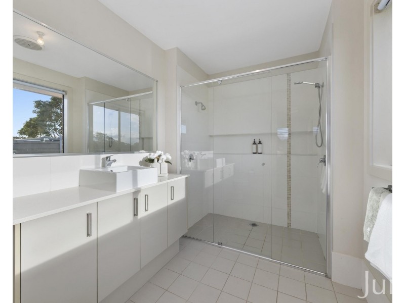 256 Mill Lane, Quorrobolong NSW 2325