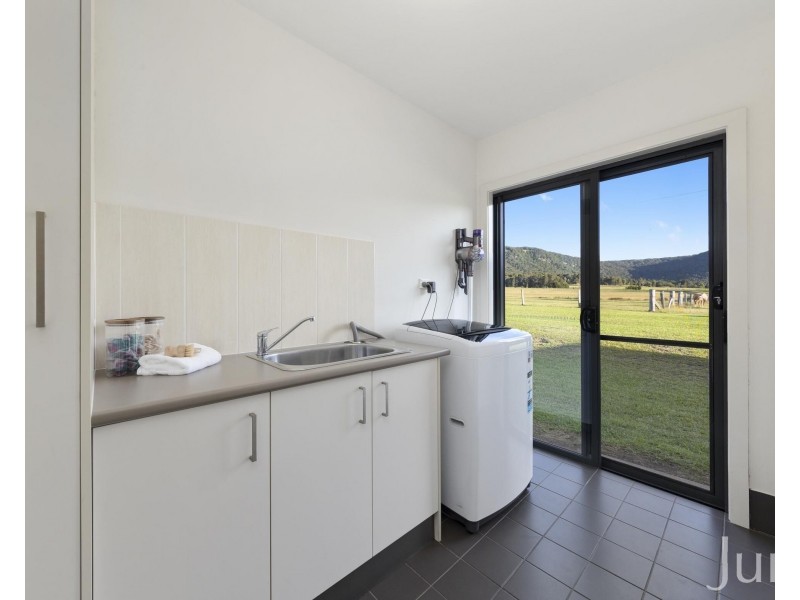256 Mill Lane, Quorrobolong NSW 2325