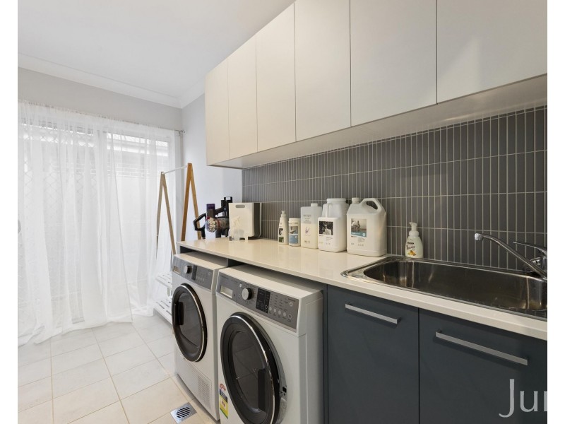 9 Rigby Drive, North Rothbury NSW 2335