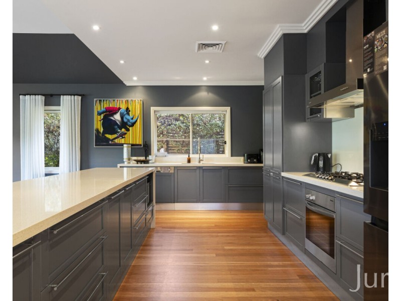 18 Peppertree Drive, Pokolbin NSW 2320