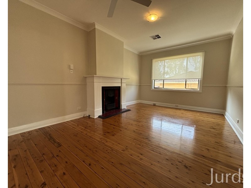 87 Desmond Street, Cessnock NSW 2325