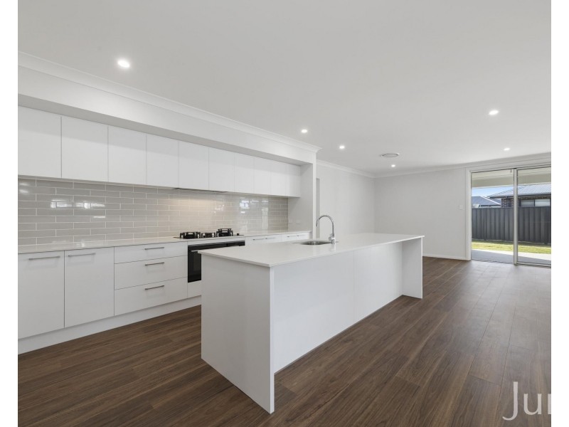 19 Wildflower Circuit, Bellbird NSW 2325