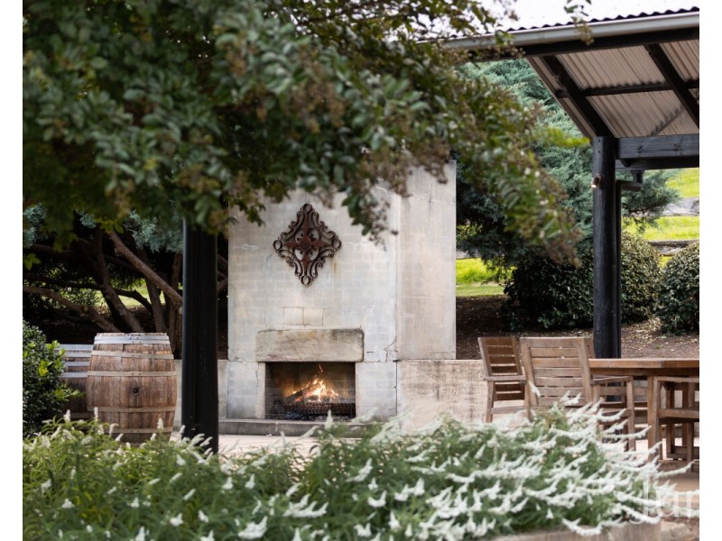 24 Coolawine Road, Wollombi NSW 2325