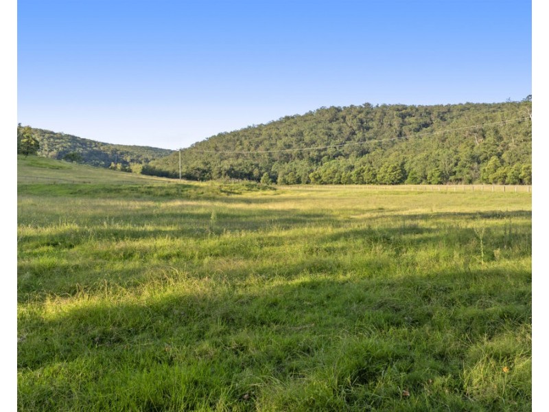 24 Coolawine Road, Wollombi NSW 2325