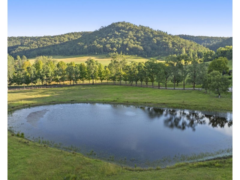 24 Coolawine Road, Wollombi NSW 2325