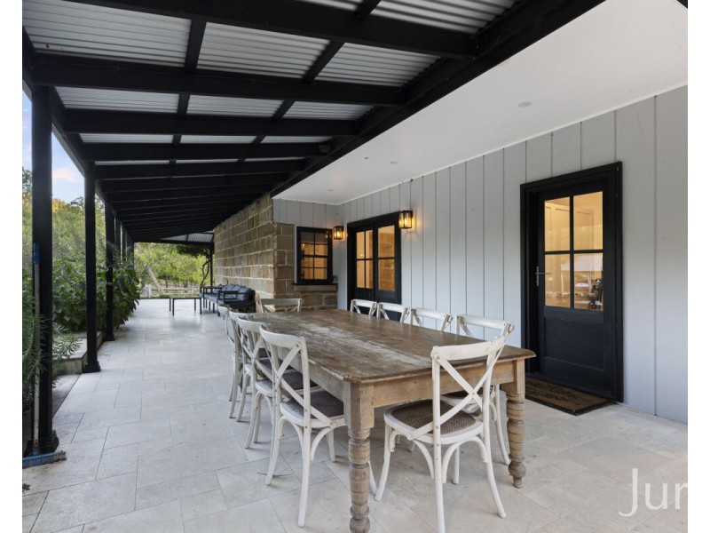 24 Coolawine Road, Wollombi NSW 2325