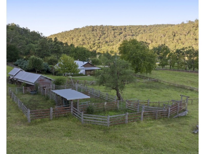 24 Coolawine Road, Wollombi NSW 2325