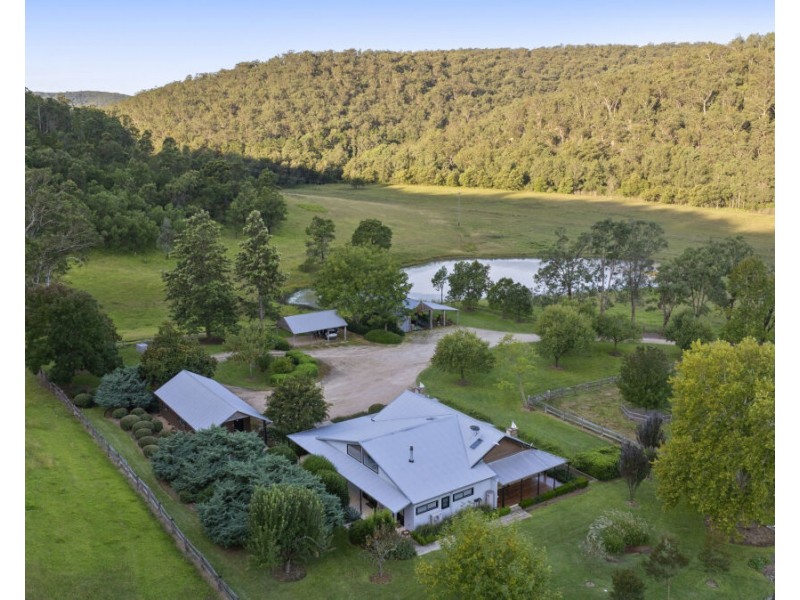 24 Coolawine Road, Wollombi NSW 2325
