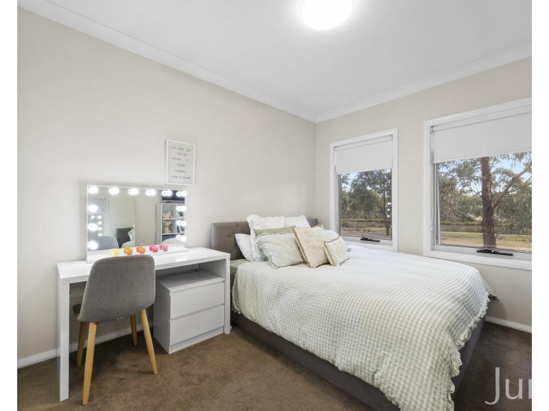 6 Bendeich Drive, North Rothbury NSW 2335