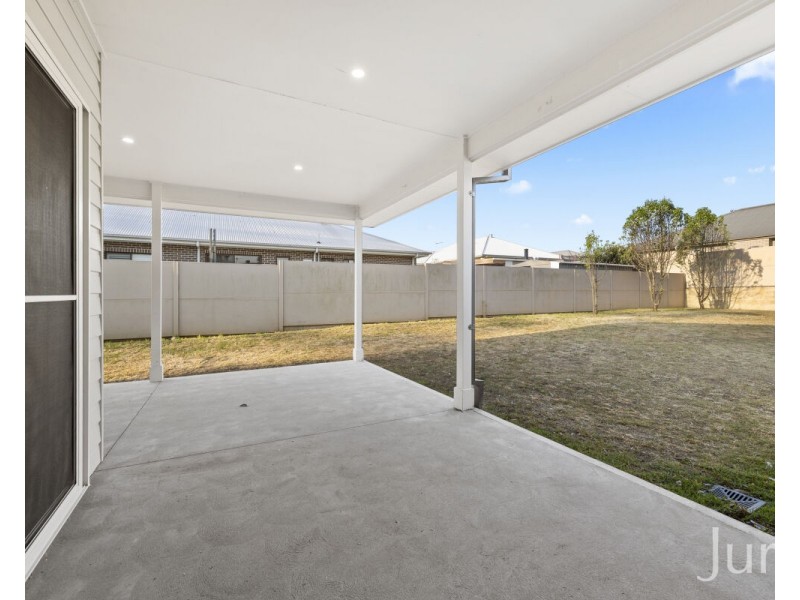 12 Bendeich Drive, North Rothbury NSW 2335