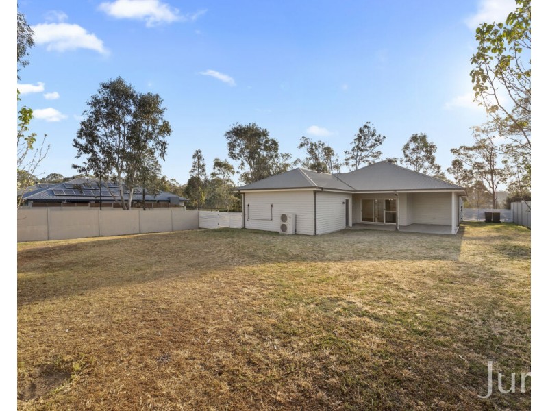 12 Bendeich Drive, North Rothbury NSW 2335