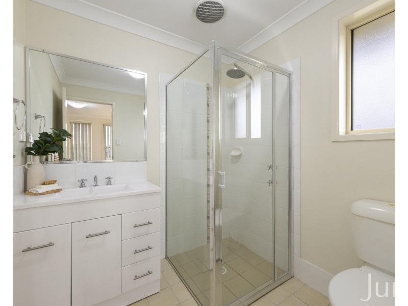 4 Laurie Drive, Raworth NSW 2321
