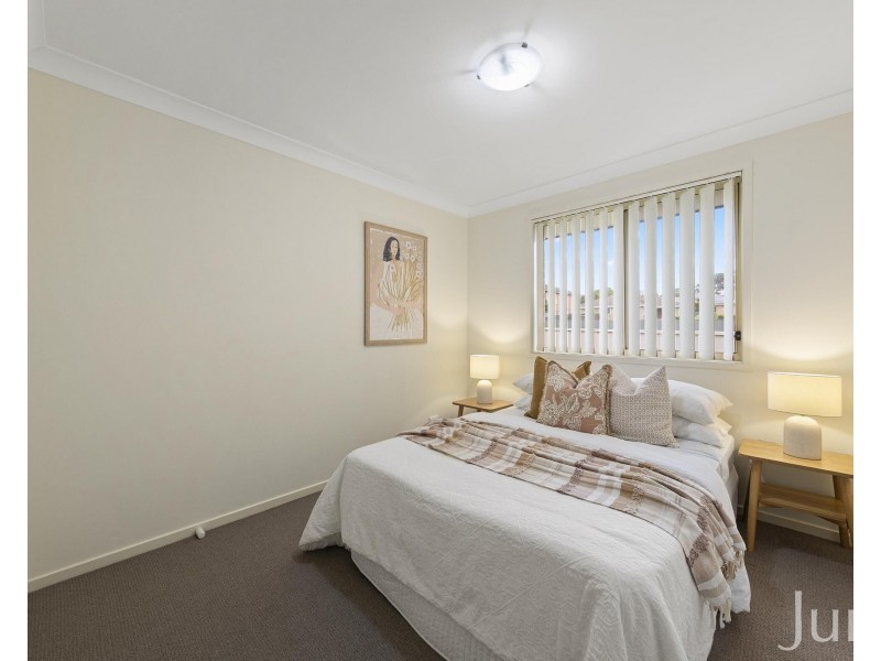 4 Laurie Drive, Raworth NSW 2321