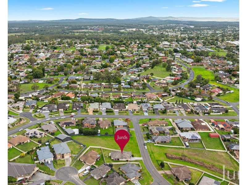 4 Laurie Drive, Raworth NSW 2321