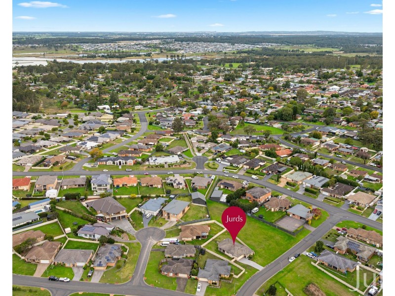 4 Laurie Drive, Raworth NSW 2321