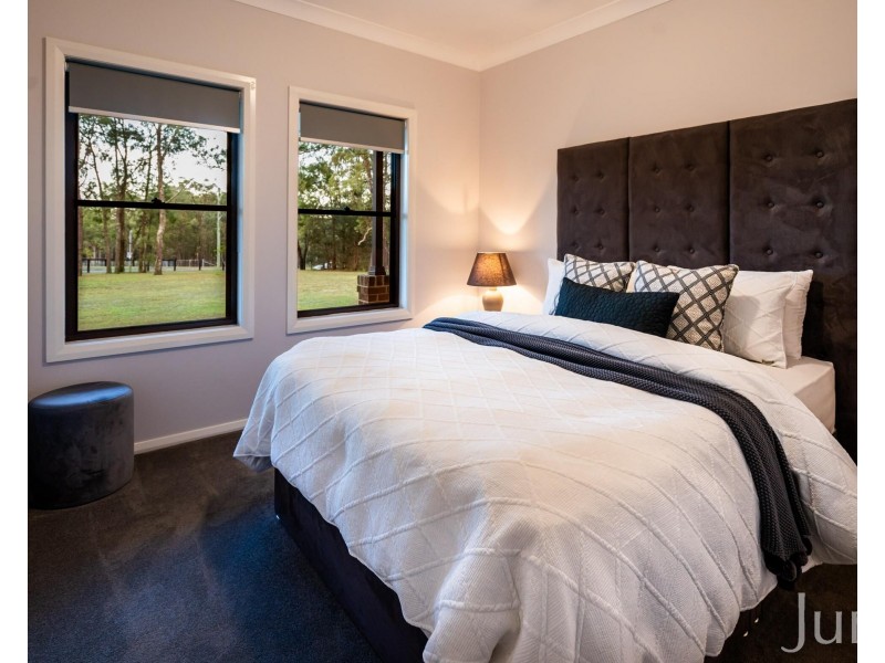 60 Blackburn Close, Lovedale NSW 2325