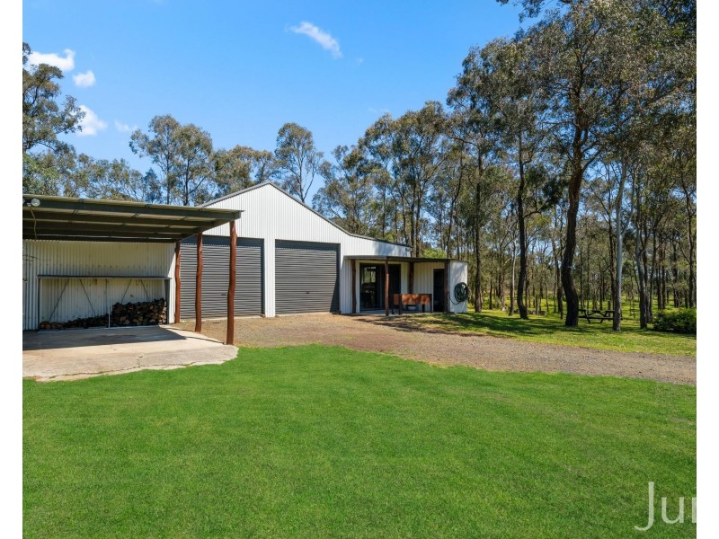 60 Blackburn Close, Lovedale NSW 2325
