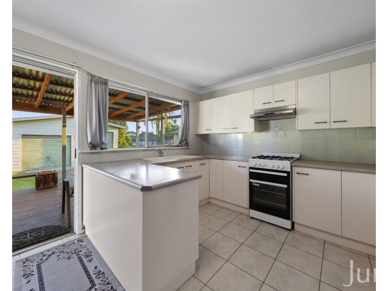 33 Moore Street, Cessnock NSW 2325