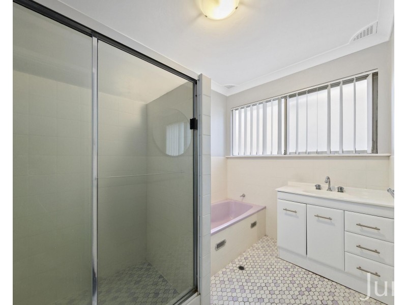 33 Moore Street, Cessnock NSW 2325