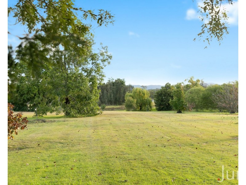 389 Wilderness Road, Lovedale NSW 2325