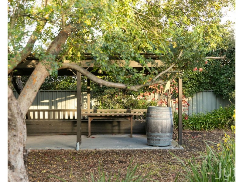 389 Wilderness Road, Lovedale NSW 2325
