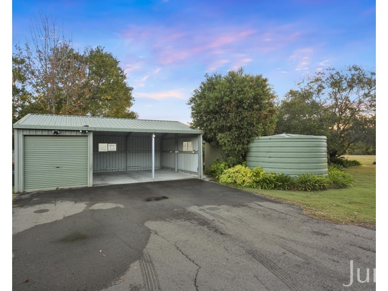 389 Wilderness Road, Lovedale NSW 2325