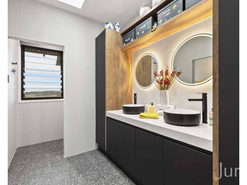 290 Stanhope Road, Elderslie NSW 2335