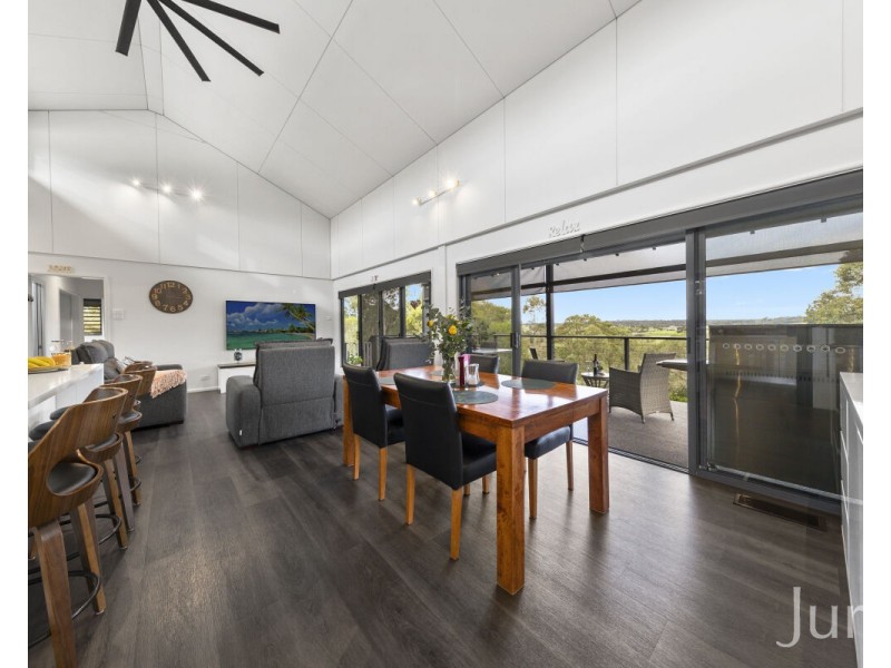 290 Stanhope Road, Elderslie NSW 2335