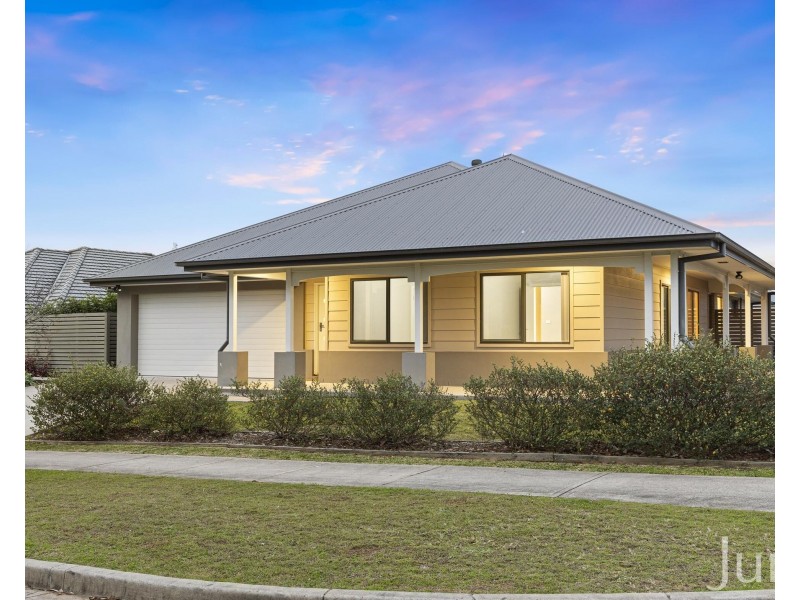 9 Abberton Parkway, North Rothbury NSW 2335