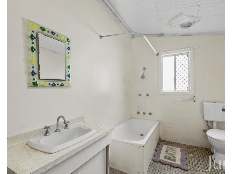 3 John Street, Abermain NSW 2326