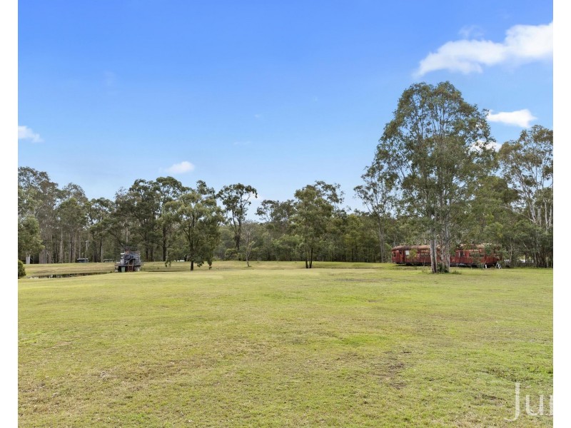 1542 Wine Country Drive, North Rothbury NSW 2335